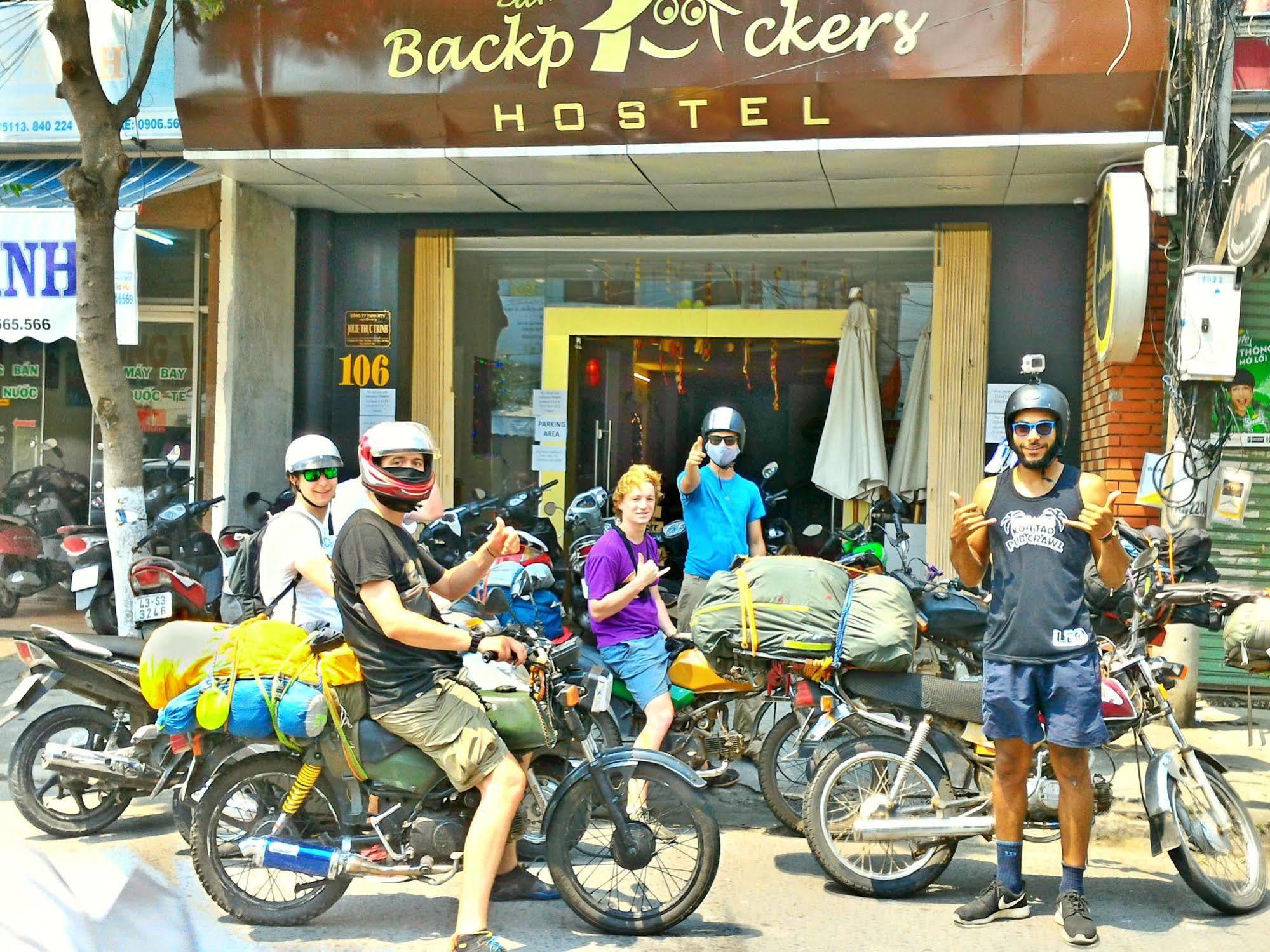 Danang Backpackers Hostel エクステリア 写真
